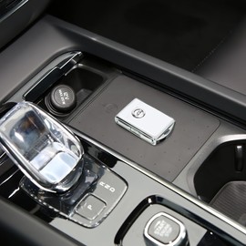 GTWBWRGY Car Key Fob Cover Shell for Volvo S60 S90 XC40 XC60 XC90 V60 V90 Gifts for Man Women (Green)