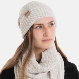 KNIT FACTORY - Haze Hat - Knitted Hat for Men and Women - Beanie - Autumn & Winter Essentials - Timeless Fashion Accessory - Winter Hat with Wool - High Quality, beige