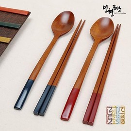 Inhyeon Workshop Natural Lacquer Wooden Cutlery (Color) 2-Piece Set / Red + Navy / 인현공방천연옻칠나무수저(컬러)2벌 세트 레드+네이비