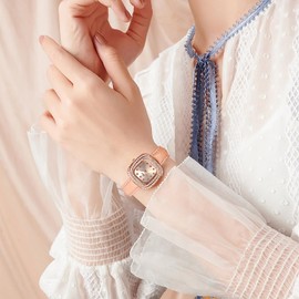 OIDEA Women's Square Leather Watch: Elegant Bohemian Rectangular Quartz Wrist Watches Shiny Zircon Diamond Dots Decor Rcasual Business Dress Ladies Wristwatch, Pink Leather Strap