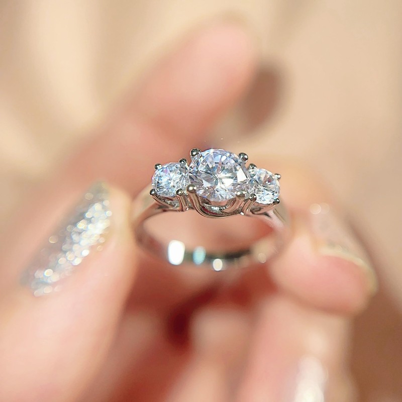 Three Diamond Women's Ring Stainless-Steel Cubic-Zirconia (Silver, 9#)