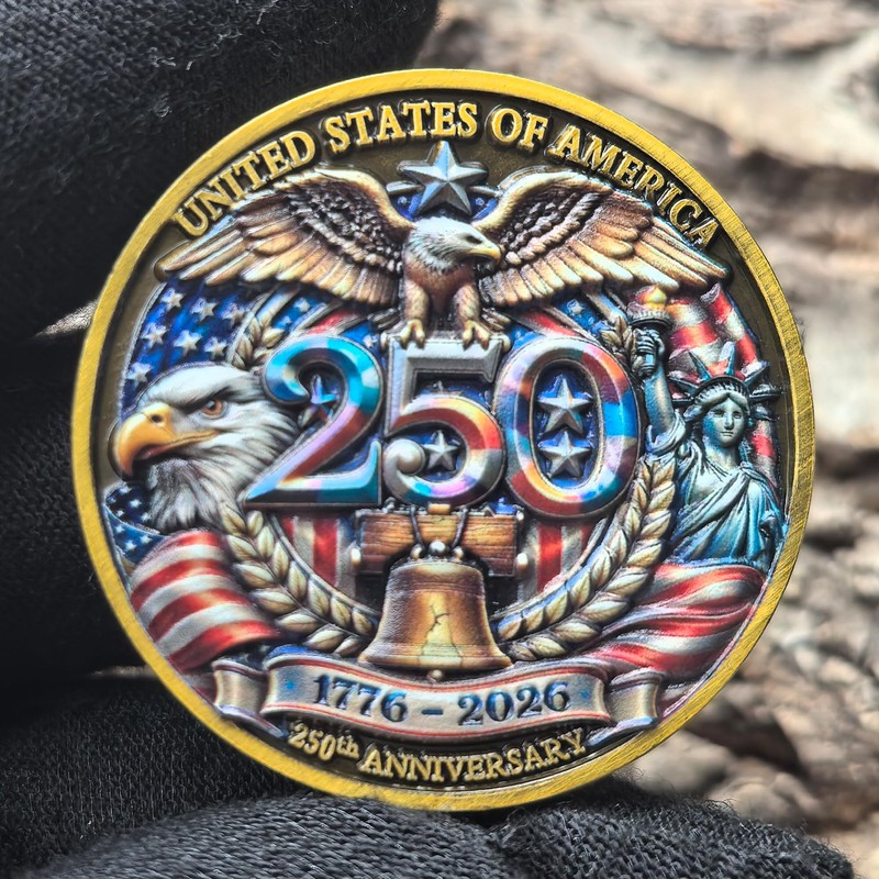 Strugglejewelry USA 250th Anniversary Challenge Coin, Patriotic Eagle & Liberty
