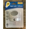 Intertek Automatic Light Sensing LED Night Light 360 Degree Rotating