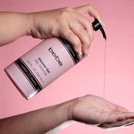 bebe Silver Gel de ducha – Gel corporal hidratante para mujeres con mango, nardo y peonía amarilla – Hidrata y suaviza la piel – 500 ml