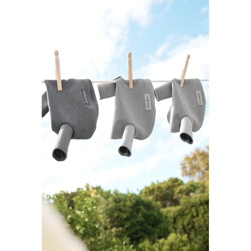BabyBjörn Harmony Jersey Baby Carrier Bib Light Grey