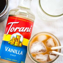 Torani Coffee Syrup Variety Pack - Vanilla and Caramel Syrup for Coffee with 2 Jimoco Syrup Pump Dispenser Compatible with Torani Syrup