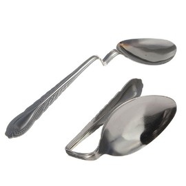 Yeahgoshopping Magic Trick Perfect Bend Spoon Bending Gimmick Close-Up Magician Street Stage - One Item with Random Color and Design