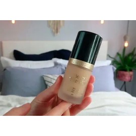 Too Faced - Base Born This Way Tono Nude
