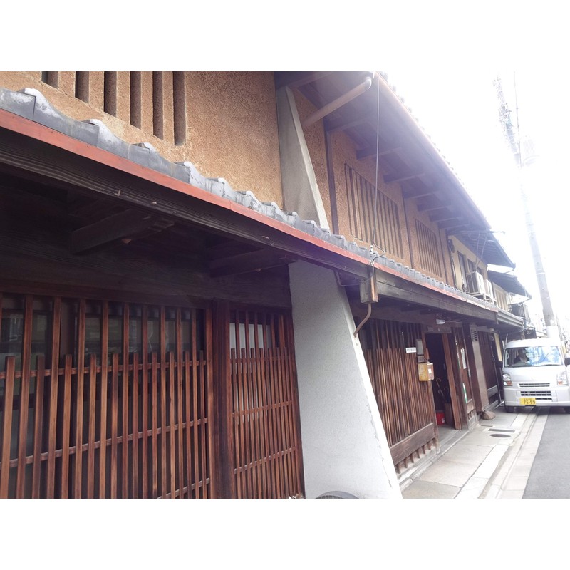 Silk Gloves by Silk Thread Shop in Nishijin Kyoto (White