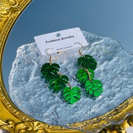 Green Palm Leaf Dangle Earrings for Women Acrylic Resin Tropical Green Plant Monstera 3 leaves Chandelier Layered Drop Earrings Summer Holiday Beach Fashion Jewelry Unique Gifts