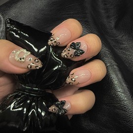 Leo Black Handmade Nail Tips - Middle Coffin / 레오 블랙 수제네일팁 - 미들코핀