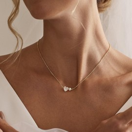 Gold Necklace for Women Trendy,Dainty Pearl Necklaces for Women 14K Gold Plated Chain Heart Necklaces Simple Small Cute Pendant Necklace Non Tarnish Pearl Jewelry Summer Beach Accessories Gifts