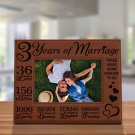 KATE POSH 3rd Anniversary Engraved Rawhide Leather Picture Frame (5x7 Horizontal)