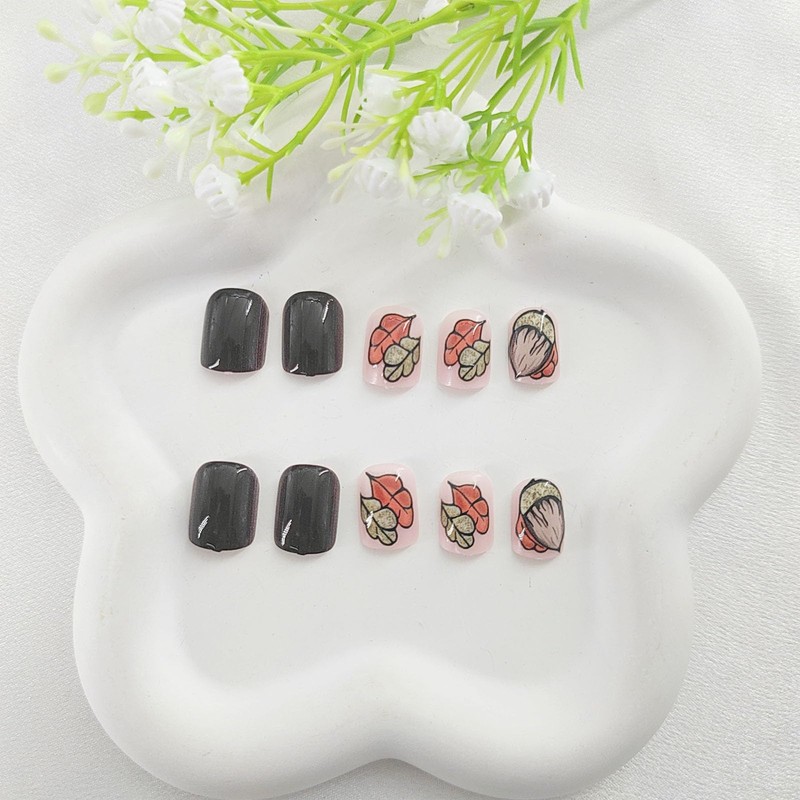 Short Press on Nails Square Fake Nails with Leaves Designs
