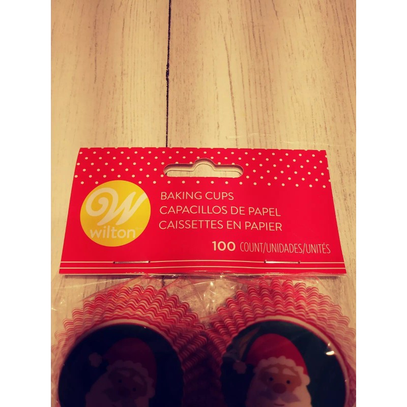 Wilton Christmas Mini Baking Cups Cupcakes/Candy