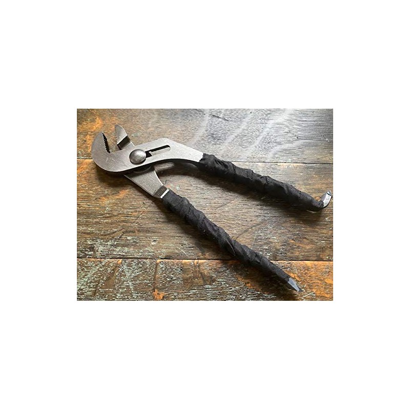 Firefighter Through the Lock Pliers Tool