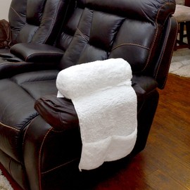 Roe & Moe Recliner Neck and Head Pillow Non Slip Fleece Couch Support Comfort Pillow Roll with 2 Storage Compartments