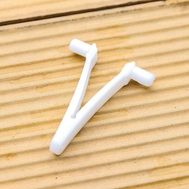 6Pcs White Pool Supply V Clip, Pool Butterfly Clip V Clip Pool Attachment Clips Replacement for Swimming Pool Spa Brush, Vacuum Head V Clips Replacement Parts