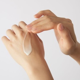 Diponde 디폰데 시그니처 멜라엔드 선 블럭 SPF50+ PA++++ 50ml / 기미개선 / 즉각쿨링 뮤신 DIPONDE Signature Melanend Sun Block SPF50+ PA++++ 50ml / Dark Spot Improvement / Instant Cooling Mucin