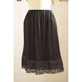 Maritess New S 19" black half slip 5" of lace