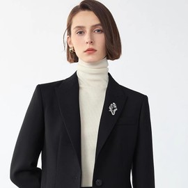 Couples Kiss Shape Brooch Pins For Women Men Fashion Unique Corsage 3D Portrait Abstract Art Lovers Face Badge Lapel Pin Dress Suit Clothes Accessories Vintage Unisex Jewelry (Silver)