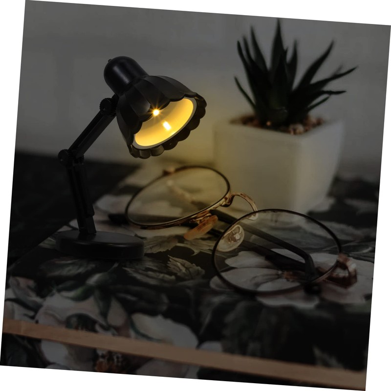 Operitacx Elegant Leaf Lamp Led Tabletop Night Light Soft Studying