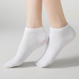 Sunm Boutique 4 Pairs Ankle Socks for Women Low Cut & Non Slip, Casual & Formal Socks, Soft & Stretchable. (White)