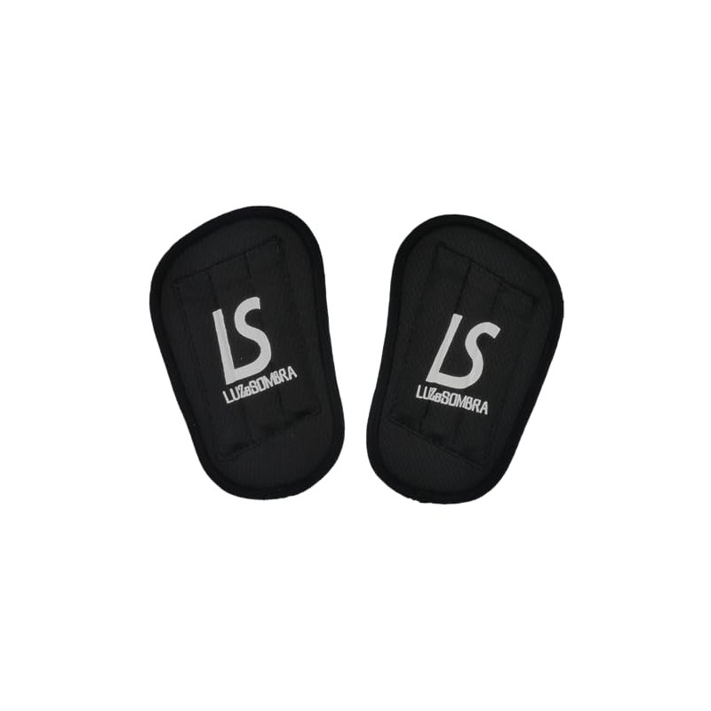 LUZ SHIN GUARDS L1232471 005BLK Black Futsal Accessories Other FREE005BLK
