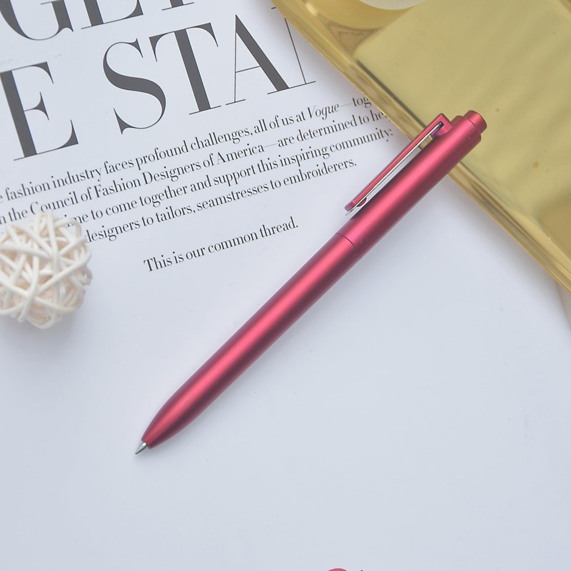 Premium Ballpoint Pens, Red pen-holder, with Elegant Gift Box Packaging
