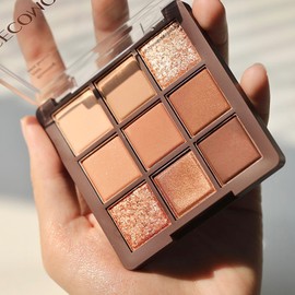 Brown Eyeshadow Palette, Matte Glitter Nude Cream Eye Shadow Palettes Long Lasting 9 Colour Multipurpose Bronzer Contour Makeup Highly Pigmented Neutral Eyeshadows for Women Girls Gift