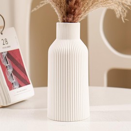 Hanaomaoyi Vase for Pampas Grass, 20 cm Ceramic Vase, White, Matt, Round, Modern Design, Boho Vase for Decoration, Aesthetic, Flower Vase for Living Room, Bedroom Decoration, Simple Nordic Style