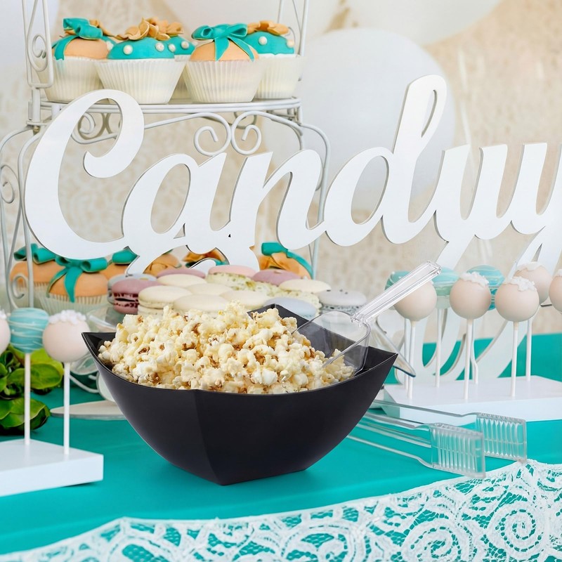 32oz 6 Black Plastic Candy Bowls, 4 Scoops and 4
