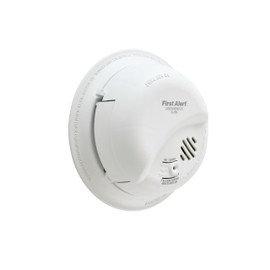 First Alert BRK Carbon Monoxide Detector, Hardwired Alarm with Battery Backup, CO5120BN, White
