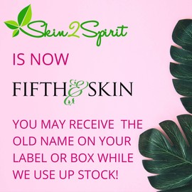 Fifth & Skin Botanical Lip Gloss (CLEAR GLAZE) Natural - 90% Organic - Gluten Free - Cruelty Free - Velvety Feel - Moisturizing Vitamin Rich - COLOR: Clear Top Coat