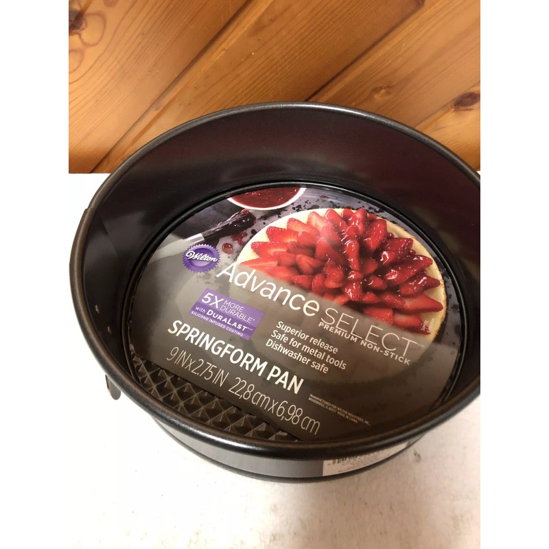 Wilton Advance Select Premium Nonstick 9in Springform Pan New