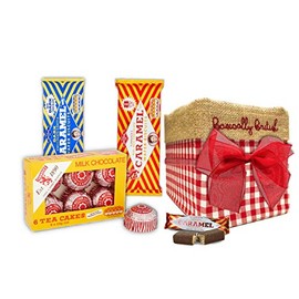 The Very Best of Tunnock's in Traditional Red Gingham Gift Box - Milk Chocolate Tea Cakes, Dark Chocolate Tea Cakes,8x Caramel Wafer