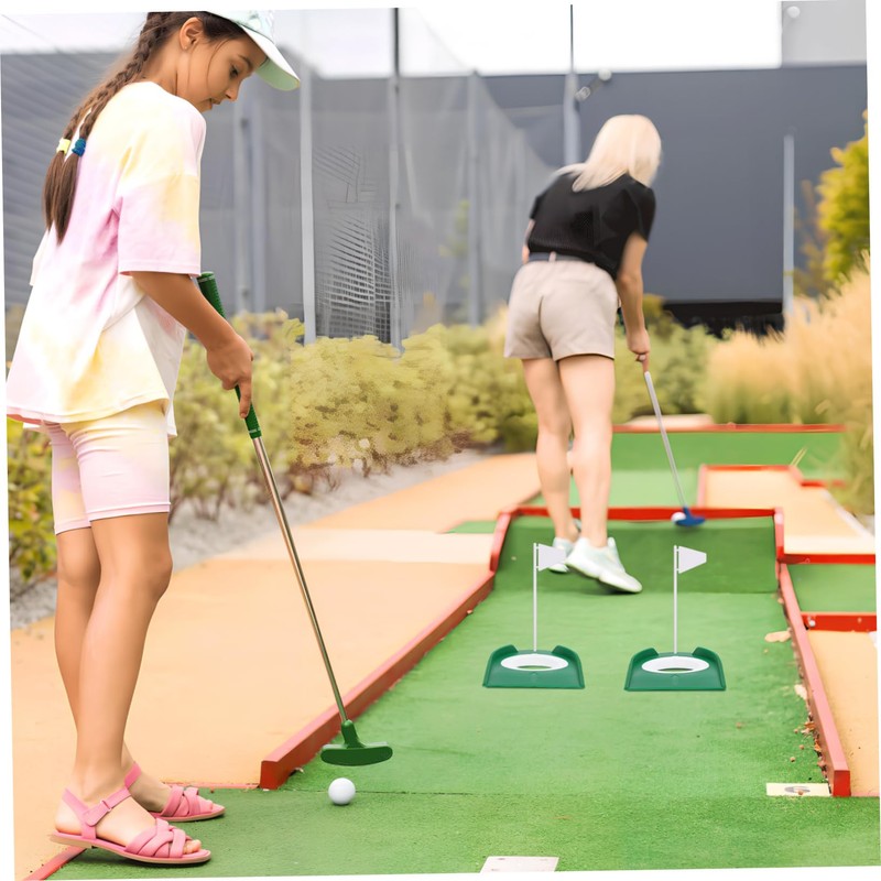 Abaodam 2pcs Golf Putting Cups with Flags Portable Indoor Practice
