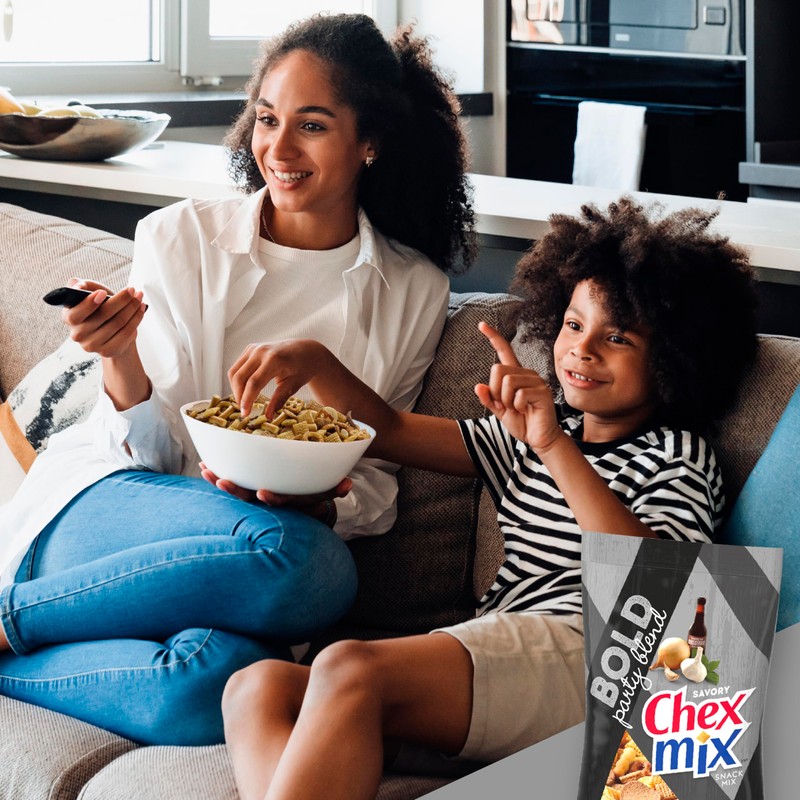 Chex Mix Savory Bold Party Blend Snack Mix, 8 oz