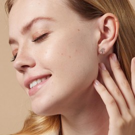 Boma Jewelry Sterling Silver Tree of Life Nature Stud Earrings