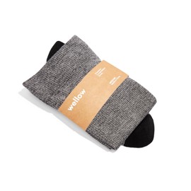 Wellow Knee High Compression Socks for Men & Women | 18-25 mmHg Made with Viscose from Bamboo | Nurses & Pregnancy Support | Relieves Swelling | Wide Calf, LG, Onyx - Twist