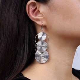 TseenYi Boho Long Circle Dangle Earrings Gold Circular Disc Drop Earrings Vintage Textured Circle Round Earrings Exaggerate Round Disc Earrings Jewellery for Women and Girls, Zinc