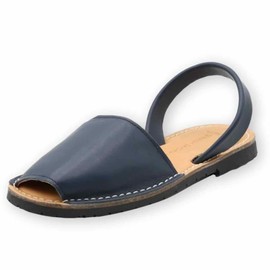 The Spanish Sandal co - Sandalias planas clásicas para mujer, sandalias planas de piel suave con puntera abierta para mujer, zapatos planos casuales, Azul marino, 9-9.5