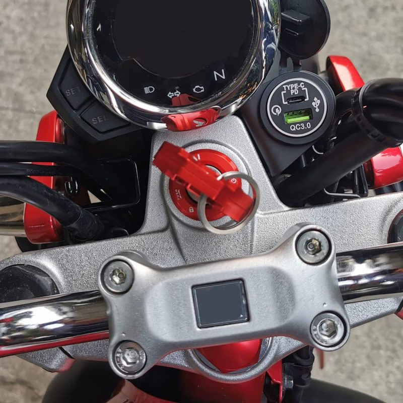 Quick Charger 3.0 USB Power Kit for Honda Monkey 125