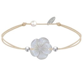 LES POULETTES BIJOUX - Bracelet Flower - Mother of Pearl and Sterling Silver Beads on Waxed Cord - Classics, Silver, Mother of pearl.