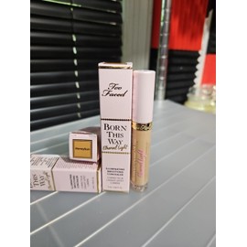 Too Faced Born This Way Ethereal Light Concealer Honeybun