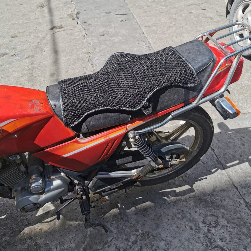 Motorcycle Double Layer Cushion Sunscreen and Waterproof Motorbike Seat Mat