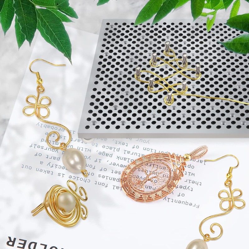 The hobbyworker Wire Bending Jig,Includes 30 Metal pegs for Jewelry