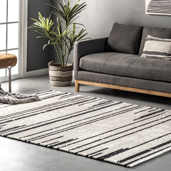nuLOOM Carling Soft Shaggy Textured Contemporary Stripes Fringe Area Rug, 7x9, Beige
