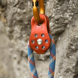 Polea de aleacin de Aluminio de Alta Resistencia de un Solo Bloque de polea giratoria para la Escalada en Roca Rescate Levantamiento Enganche tendido(Orange)