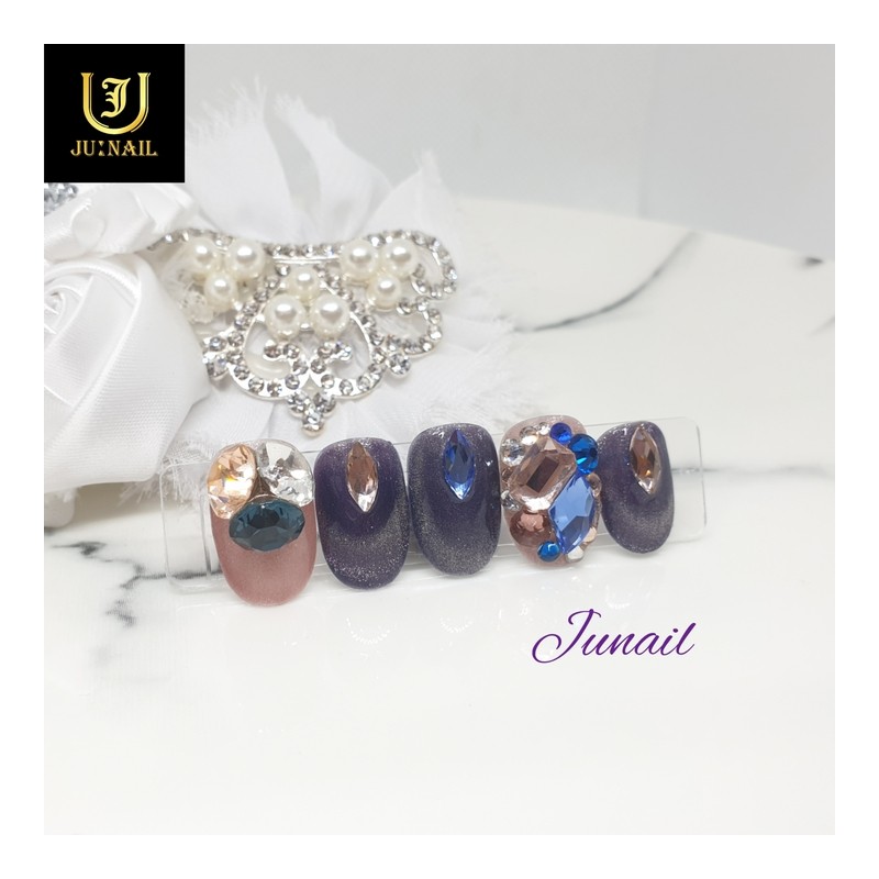 Handmade nail tips at a wine bar - Short Oval